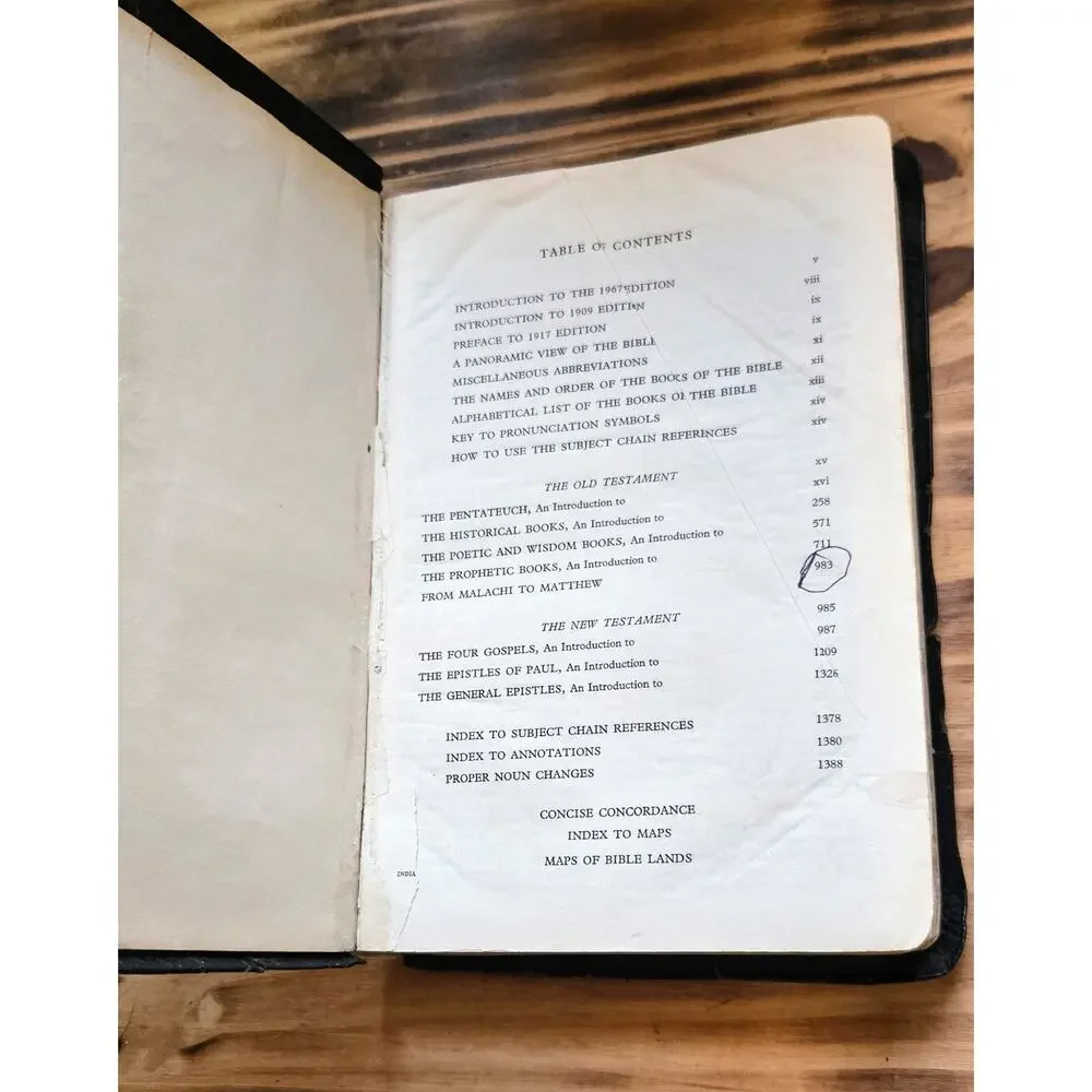 Holy Bible Old And New Testament Vintage Softcover Reference Edition Estate Find - Picture 6 of 10